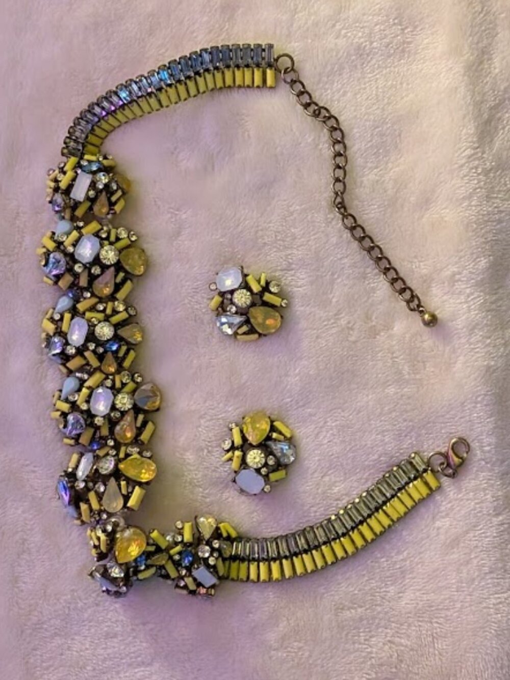 VNTG Zara Neon Cluster Necklace w/ Matching Earring Set